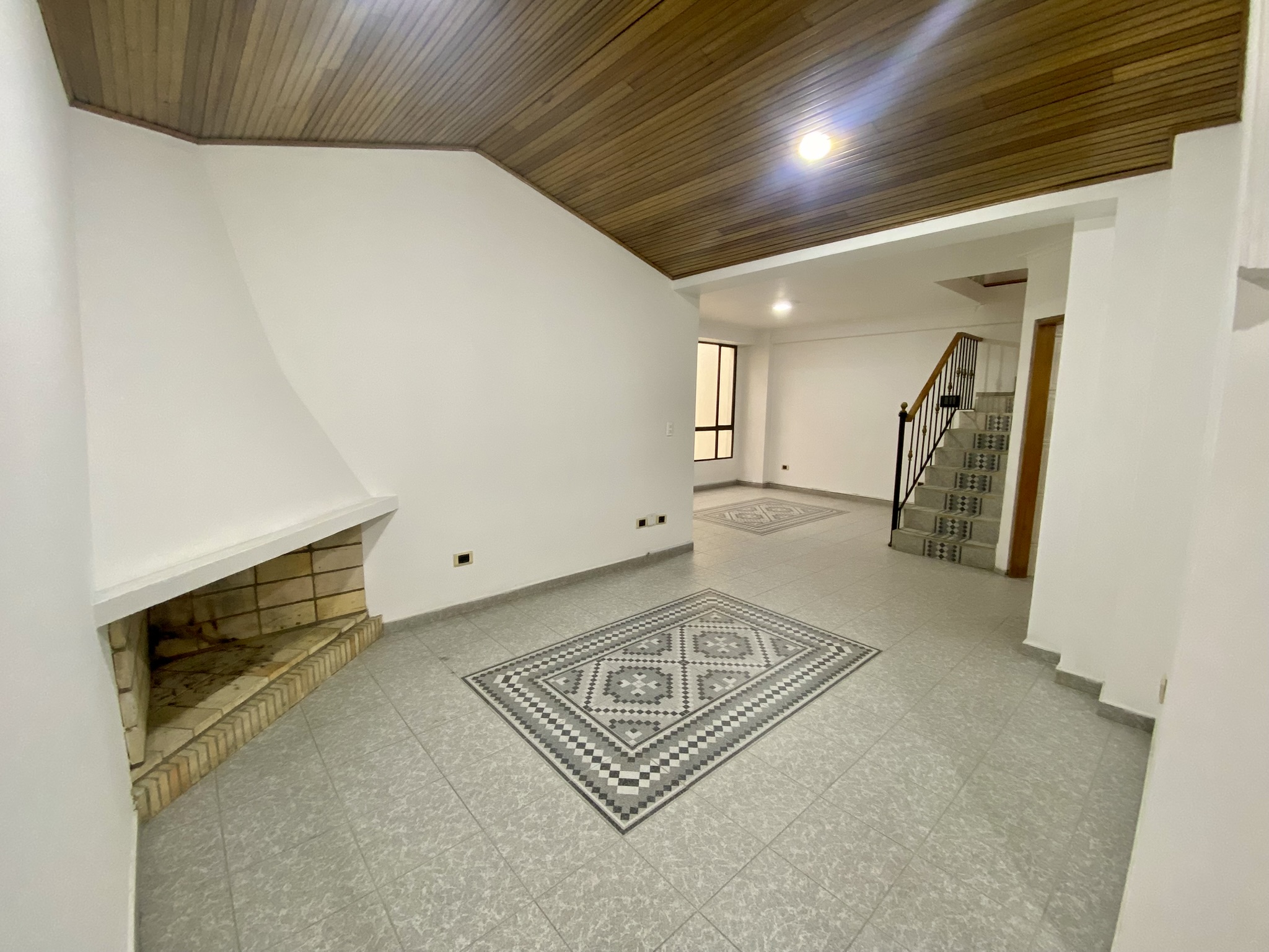 Apartamento en venta de 4 habitaciones en Bogotá, Batán.