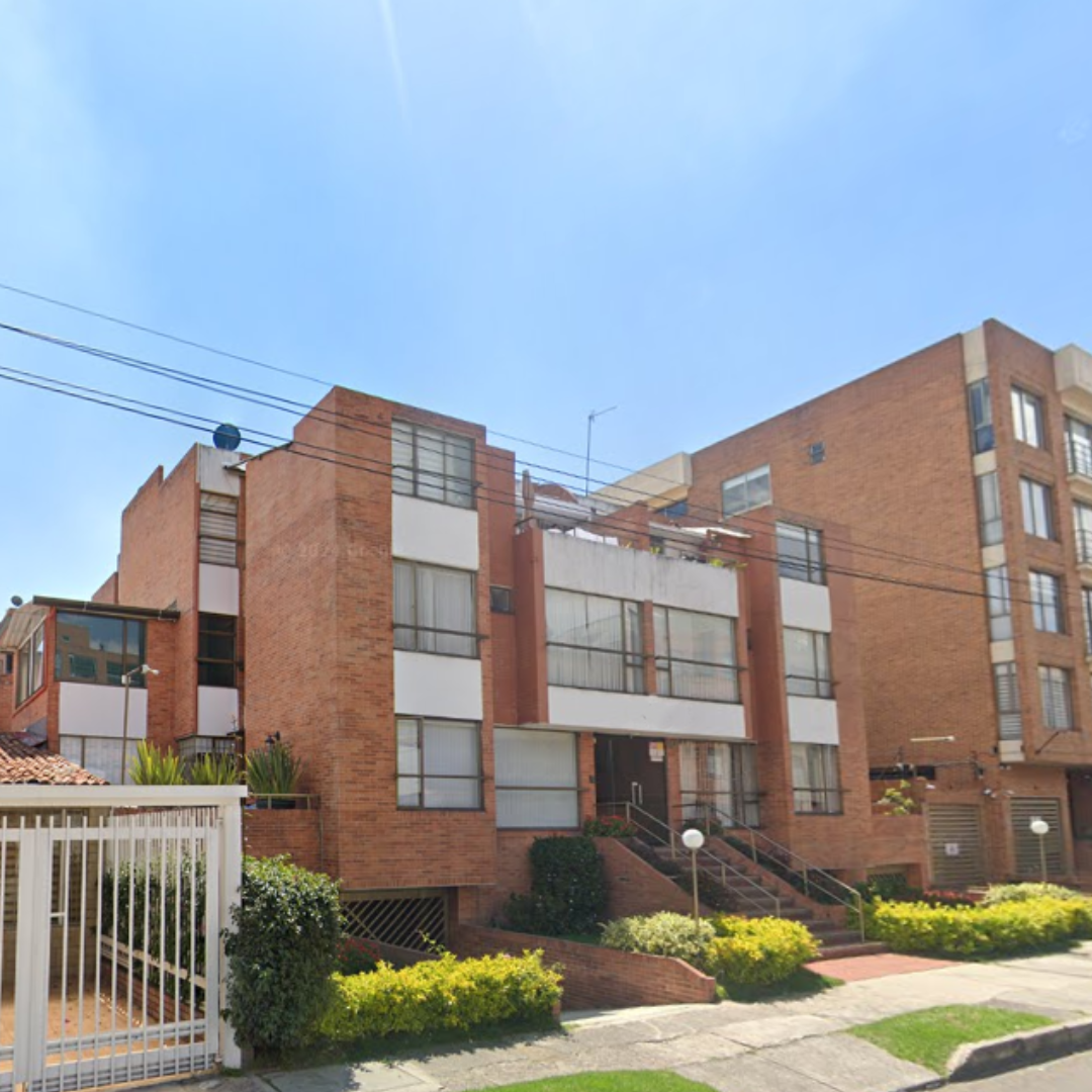 Apartamento en venta de 4 habitaciones en Bogotá, El Contador.